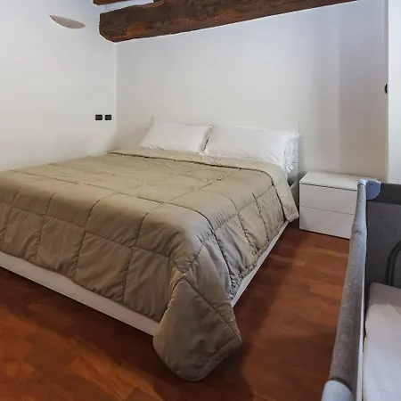 Appartamento Con Travi A Vista Bergamo