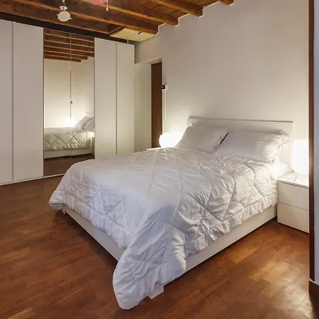 Apartment Con Travi A Vista