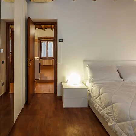 Con Travi A Vista Apartment