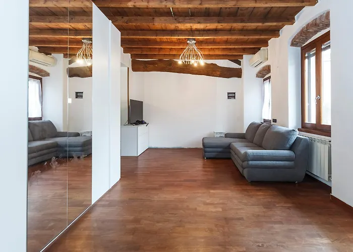 Con Travi A Vista Lejlighed Bergamo