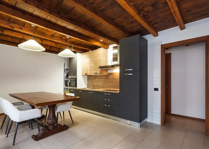 Con Travi A Vista Bergamo