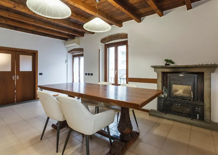 Con Travi A Vista Bergamo