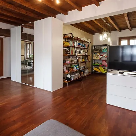 Con Travi A Vista Appartement